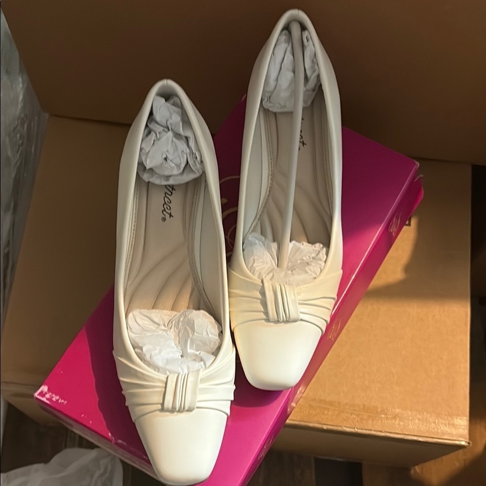Easy Street Cream Loafers for Women